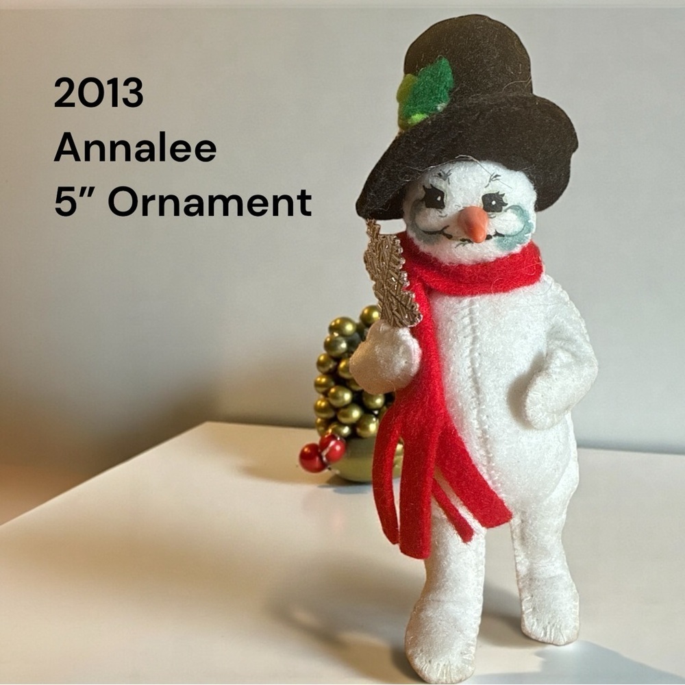 Annalee 2013 Felt Snowman 5” Ornament Top Hat Red Scarf Winter Collectible